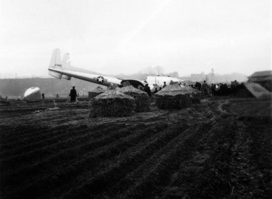 墜落した米軍輸送機 昭和31年1月